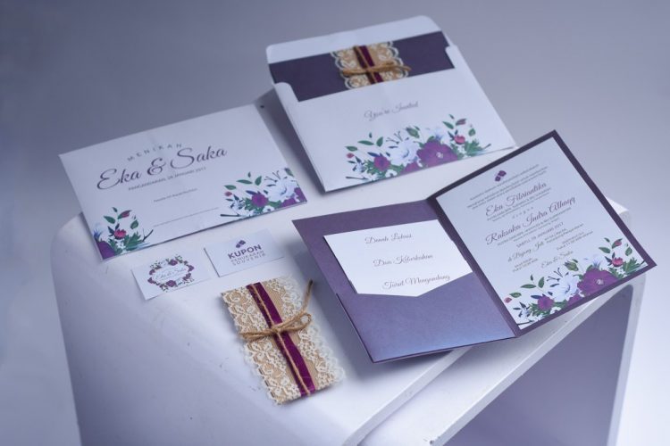 27+ Contoh Undangan Pernikahan Simple, Unik, Islami